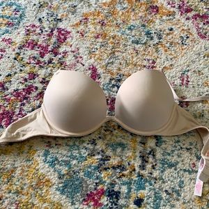 PINK Victoria’s Secret super push up bra